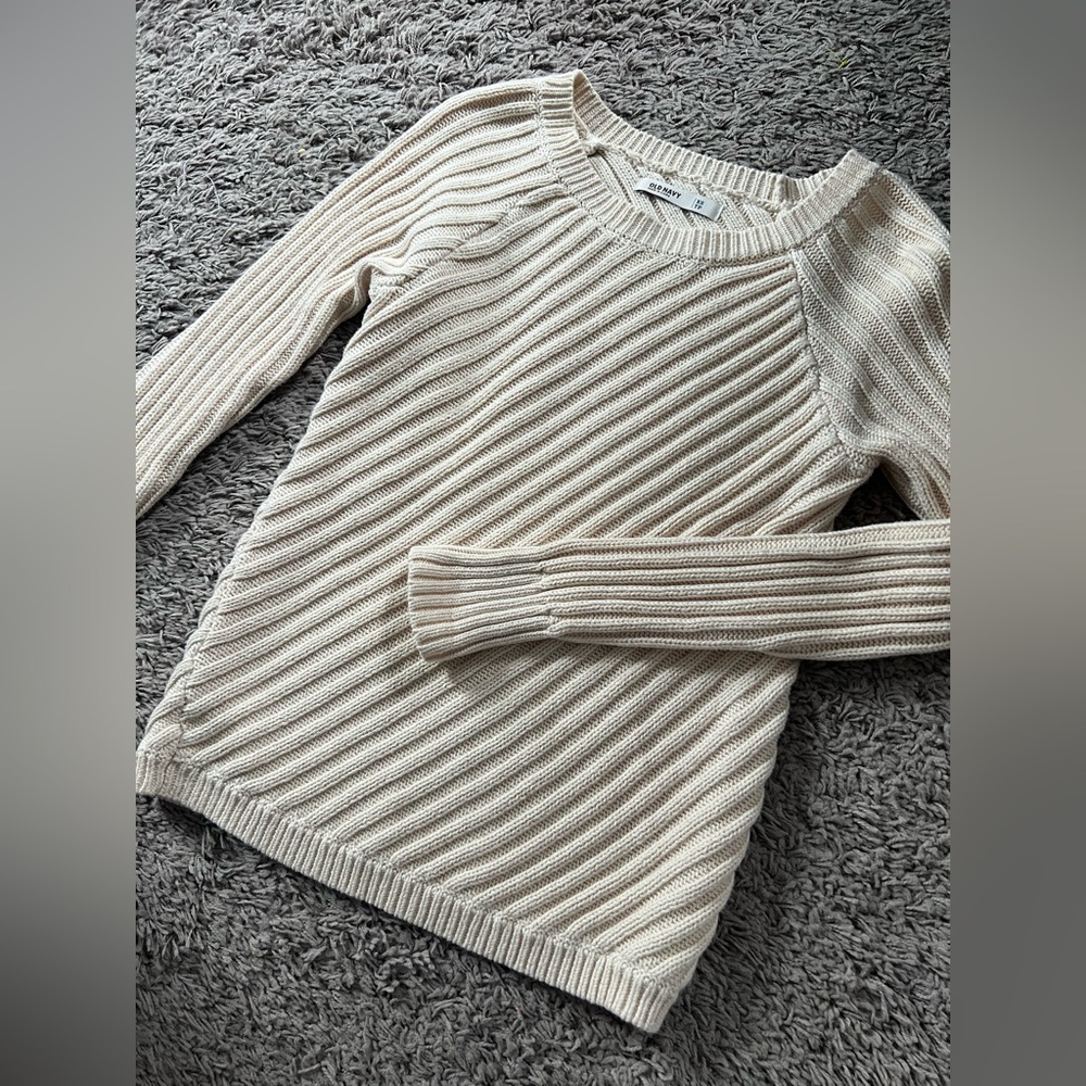 Old Navy Cream Ribbed Crew Neck Sweater - Picture 4 of 9